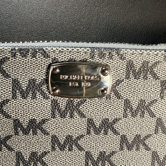 Michael Kors Black and Gray Signature Wristlet - Picture 2 of 3